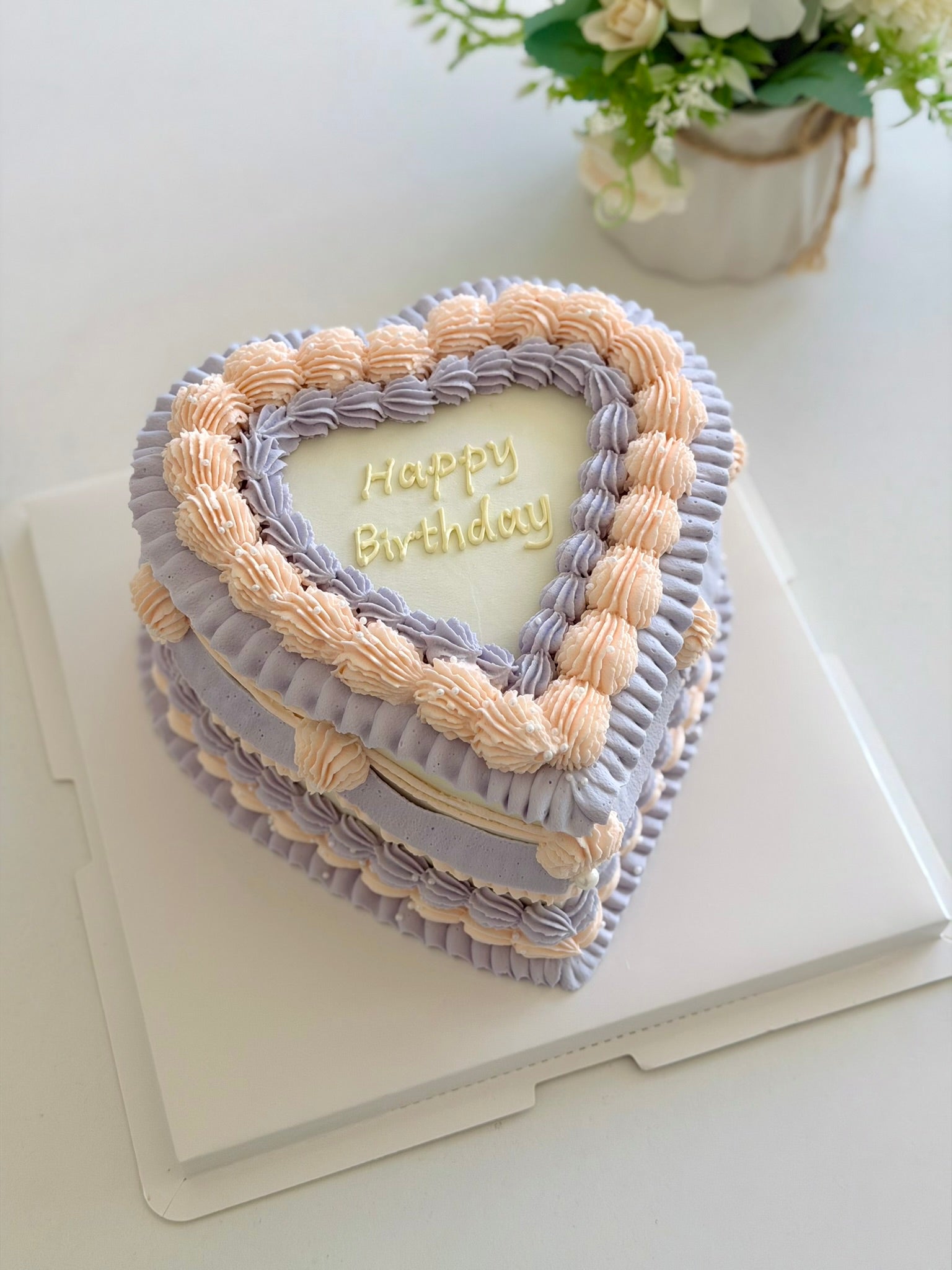 Designer Cake 主题定制蛋糕，Please call staff to order联系客服询价
