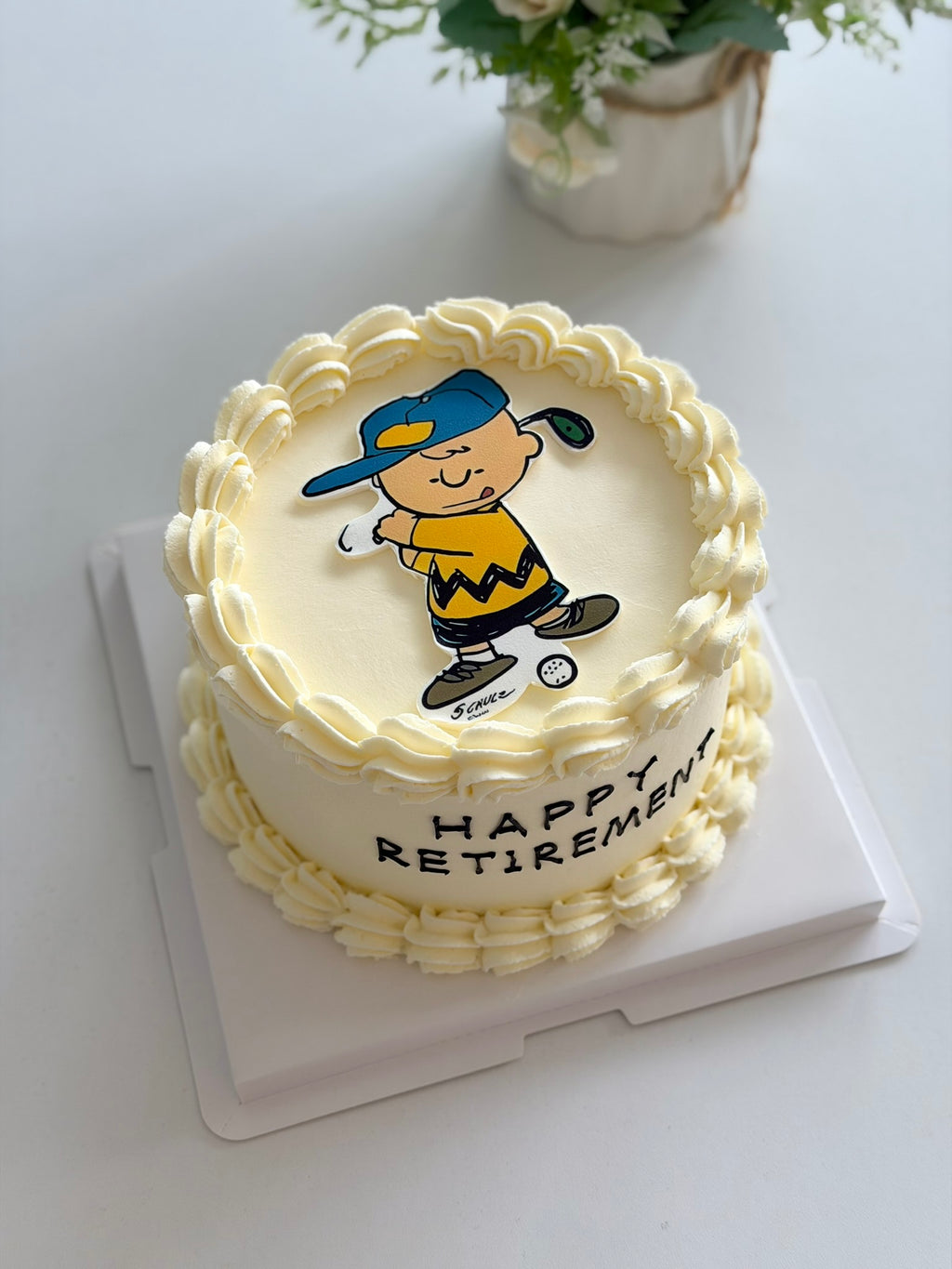 Designer Cake 主题定制蛋糕，Please call staff to order联系客服询价
