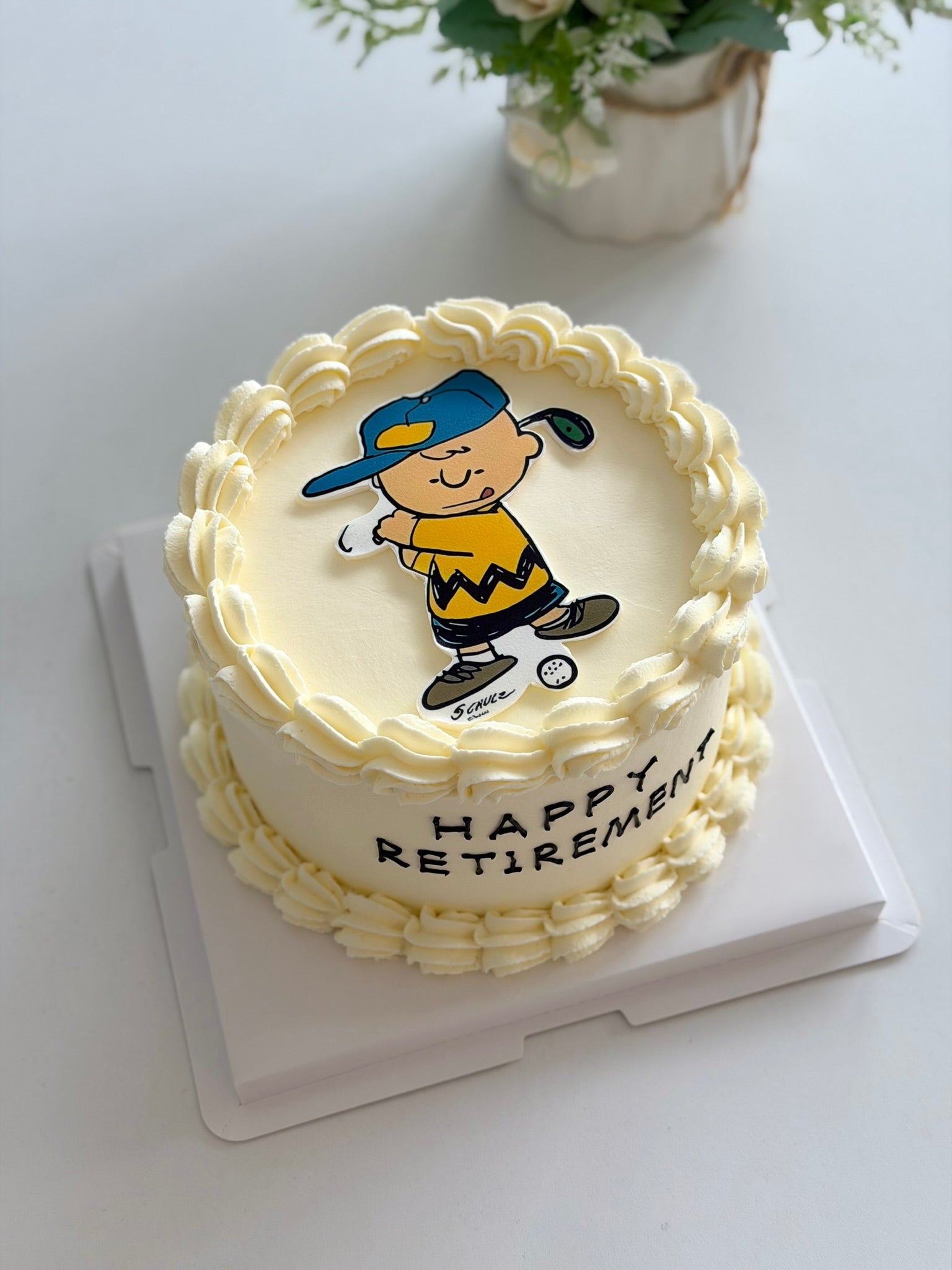 Designer Cake 主题定制蛋糕，Please call staff to order联系客服询价