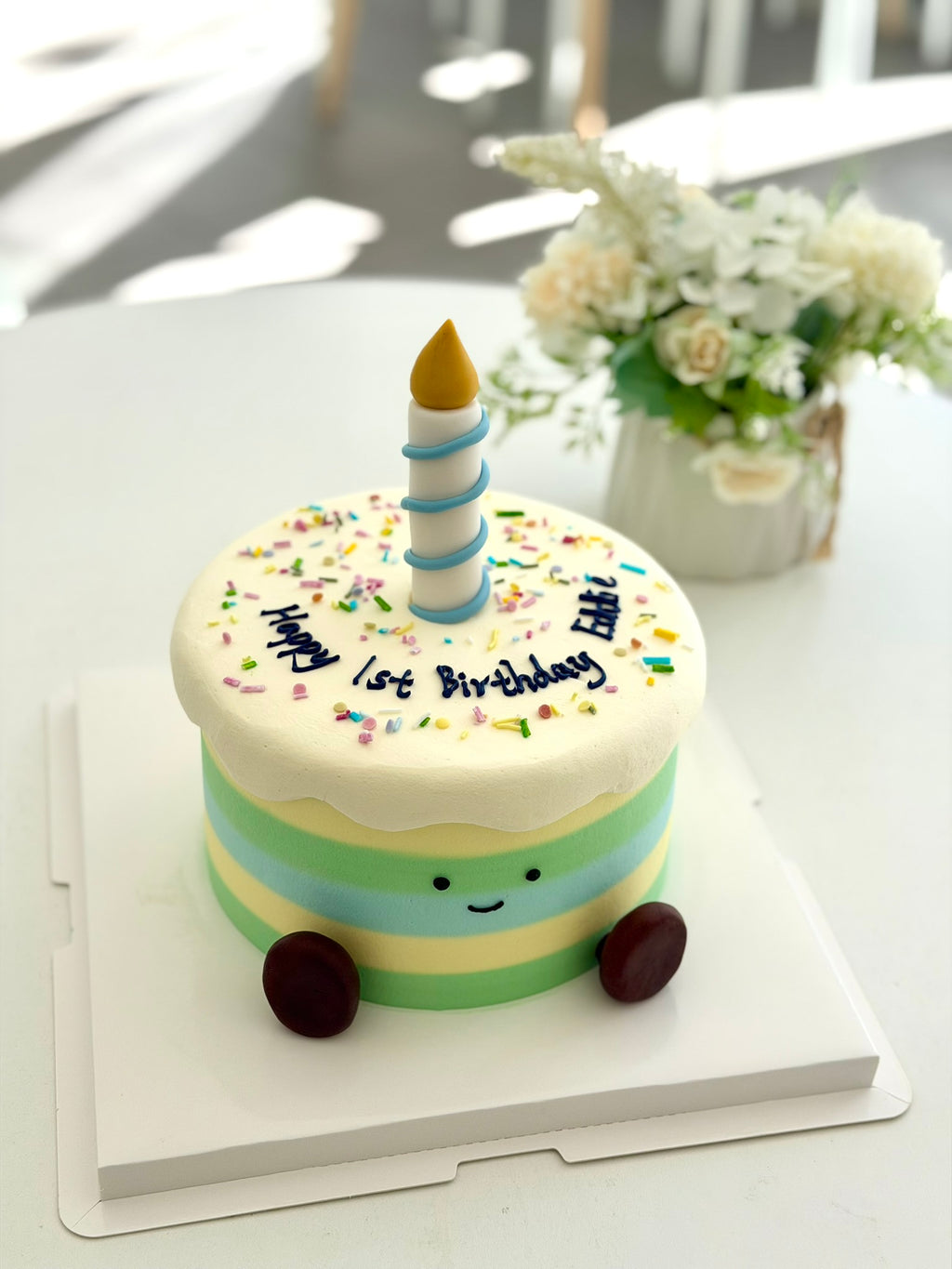 Designer Cake 主题定制蛋糕，Please call staff to order联系客服询价