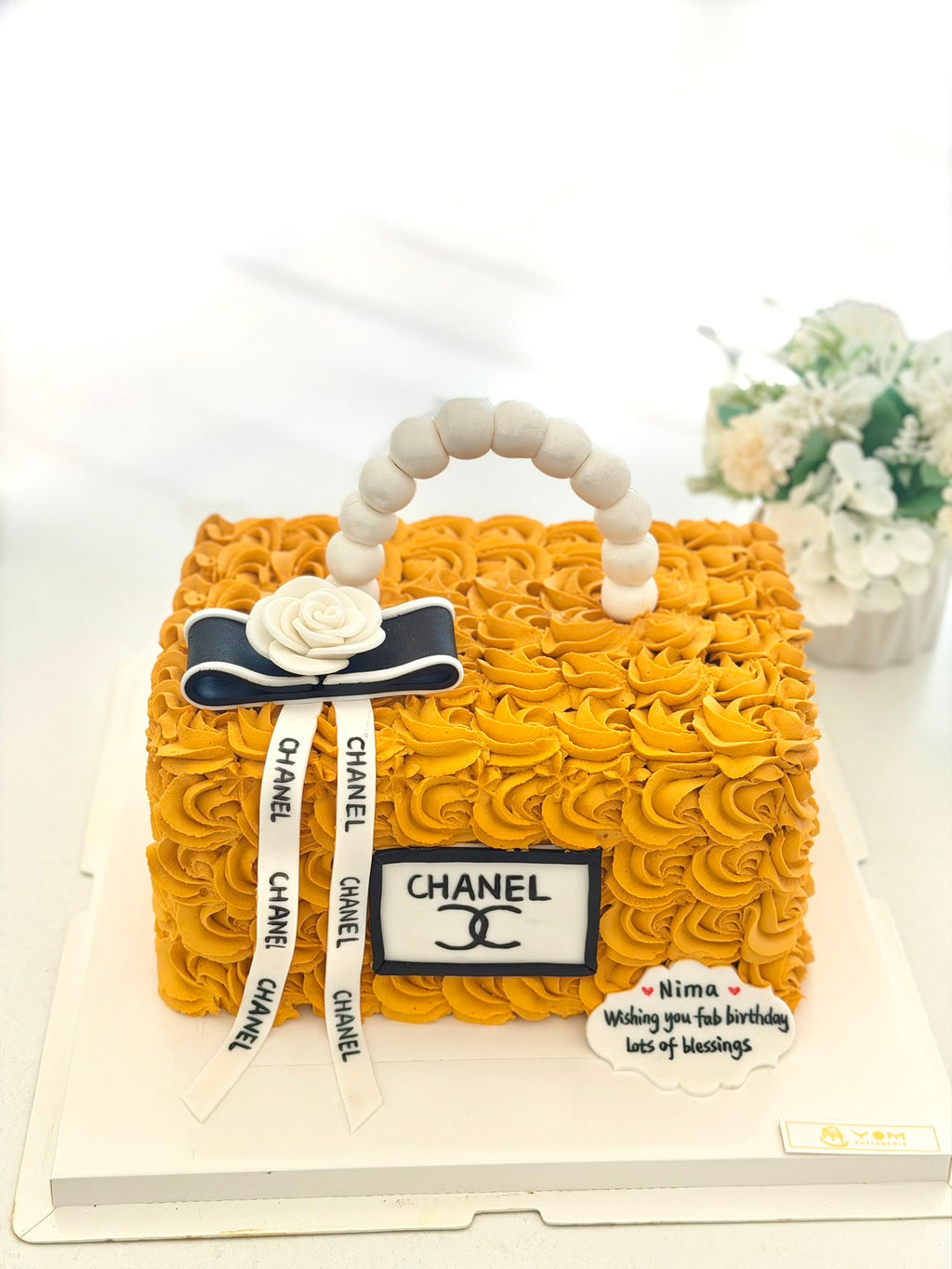 Designer Cake 主题定制蛋糕，Please call staff to order联系客服询价