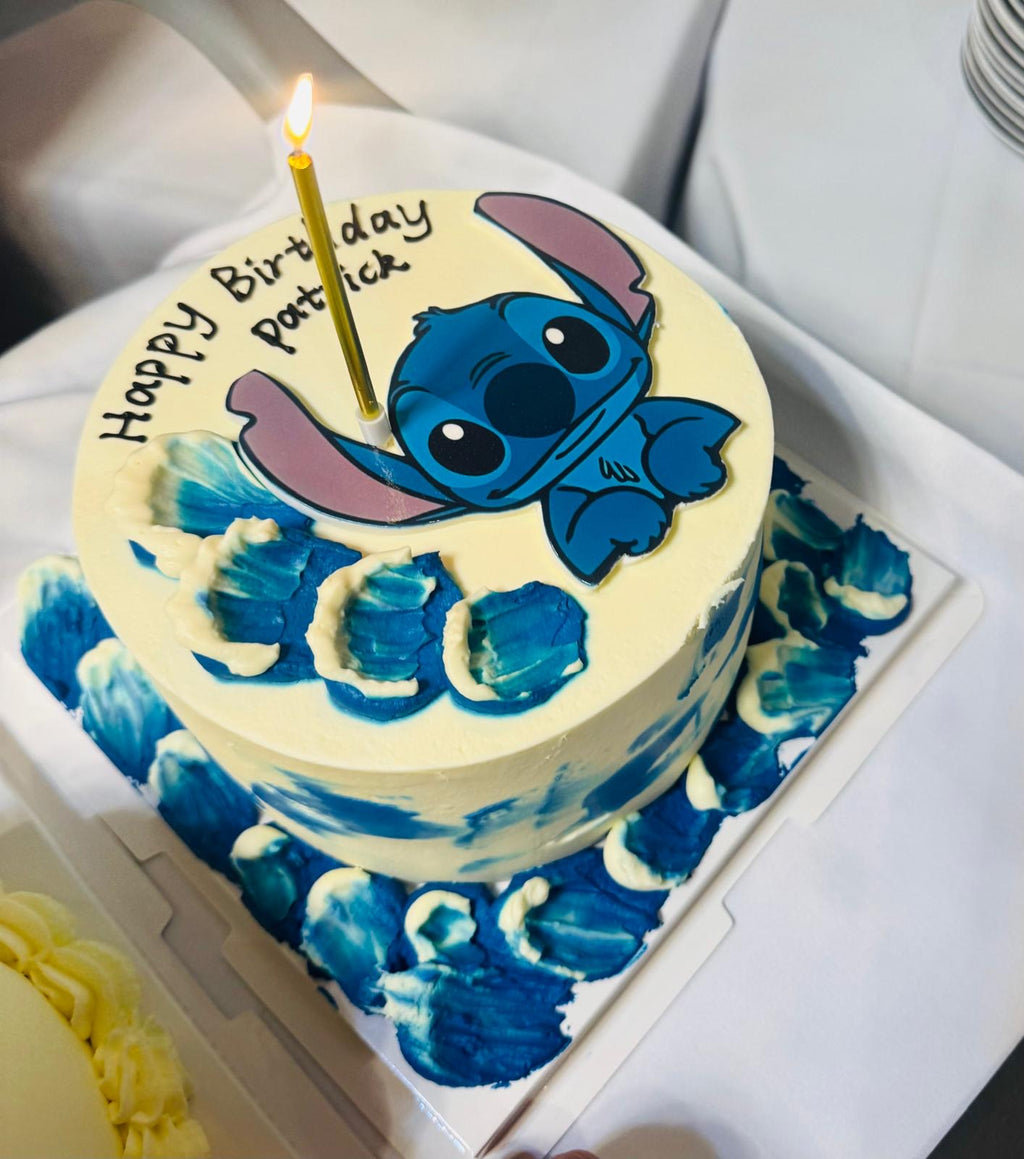 Designer Cake 主题定制蛋糕，Please call staff to order联系客服询价